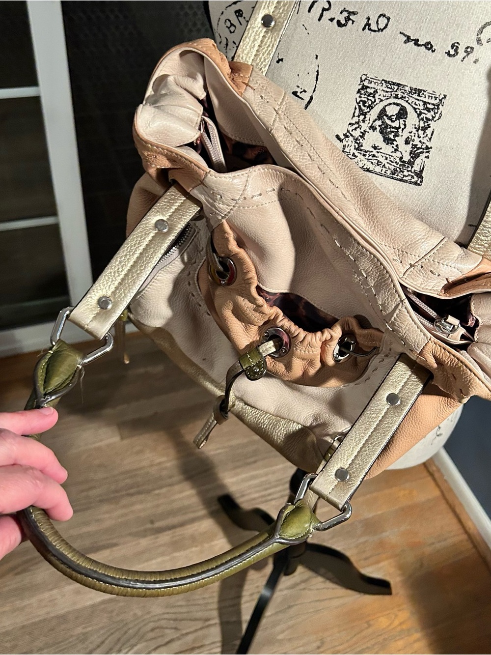 B Makowsky Tri-Tone Glove Leather Shoulder Bag